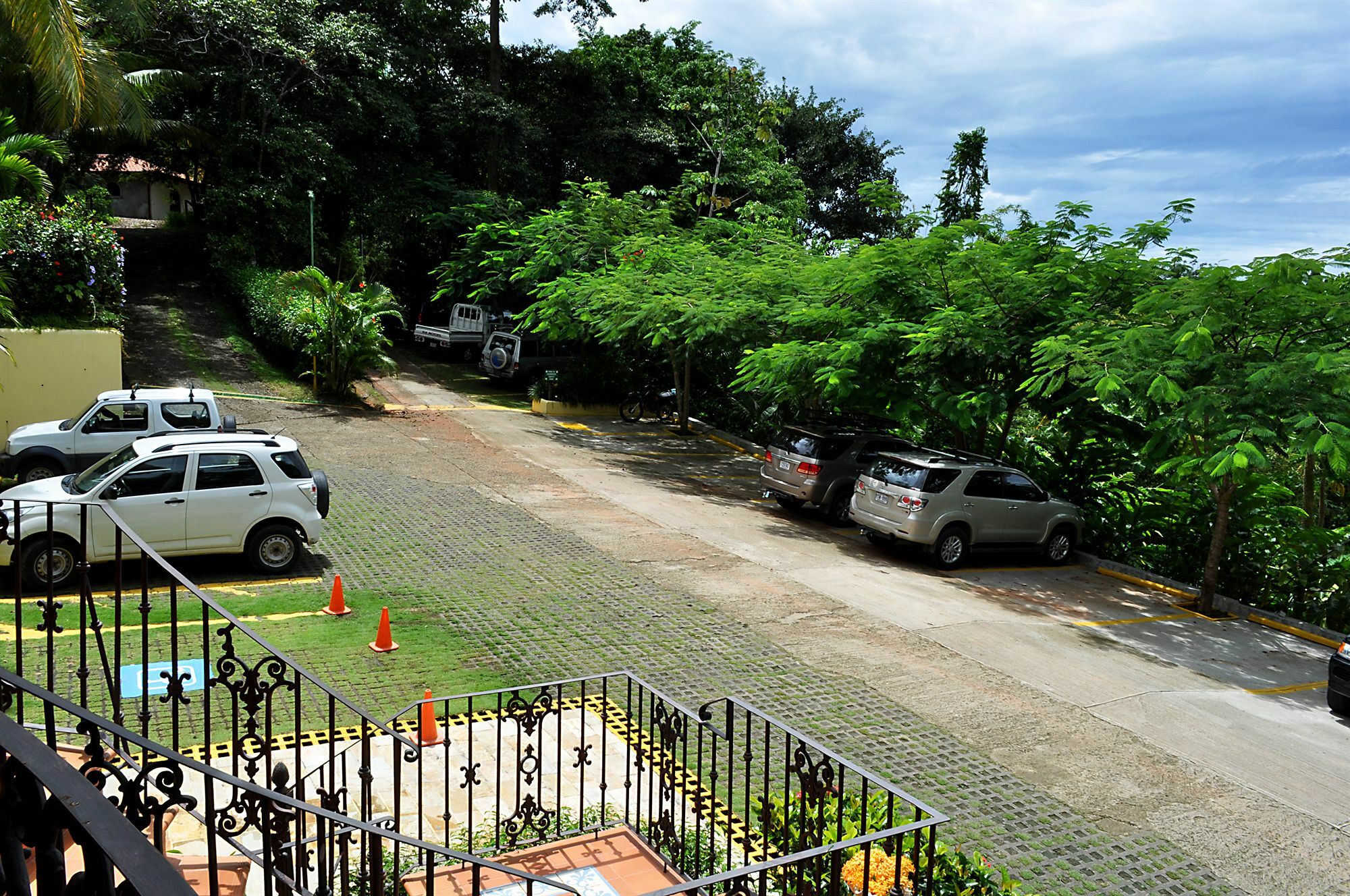Hotel Cuna Del Angel Dominical Kültér fotó